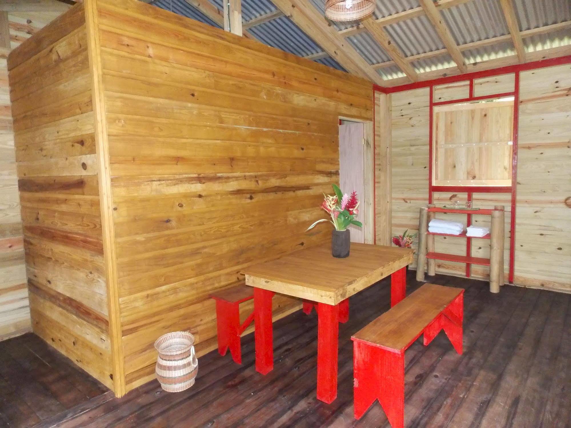 Roots Jungle Retreat Villa Marigot Luaran gambar